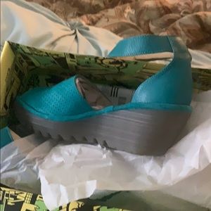 Fly London teal 39 new in box